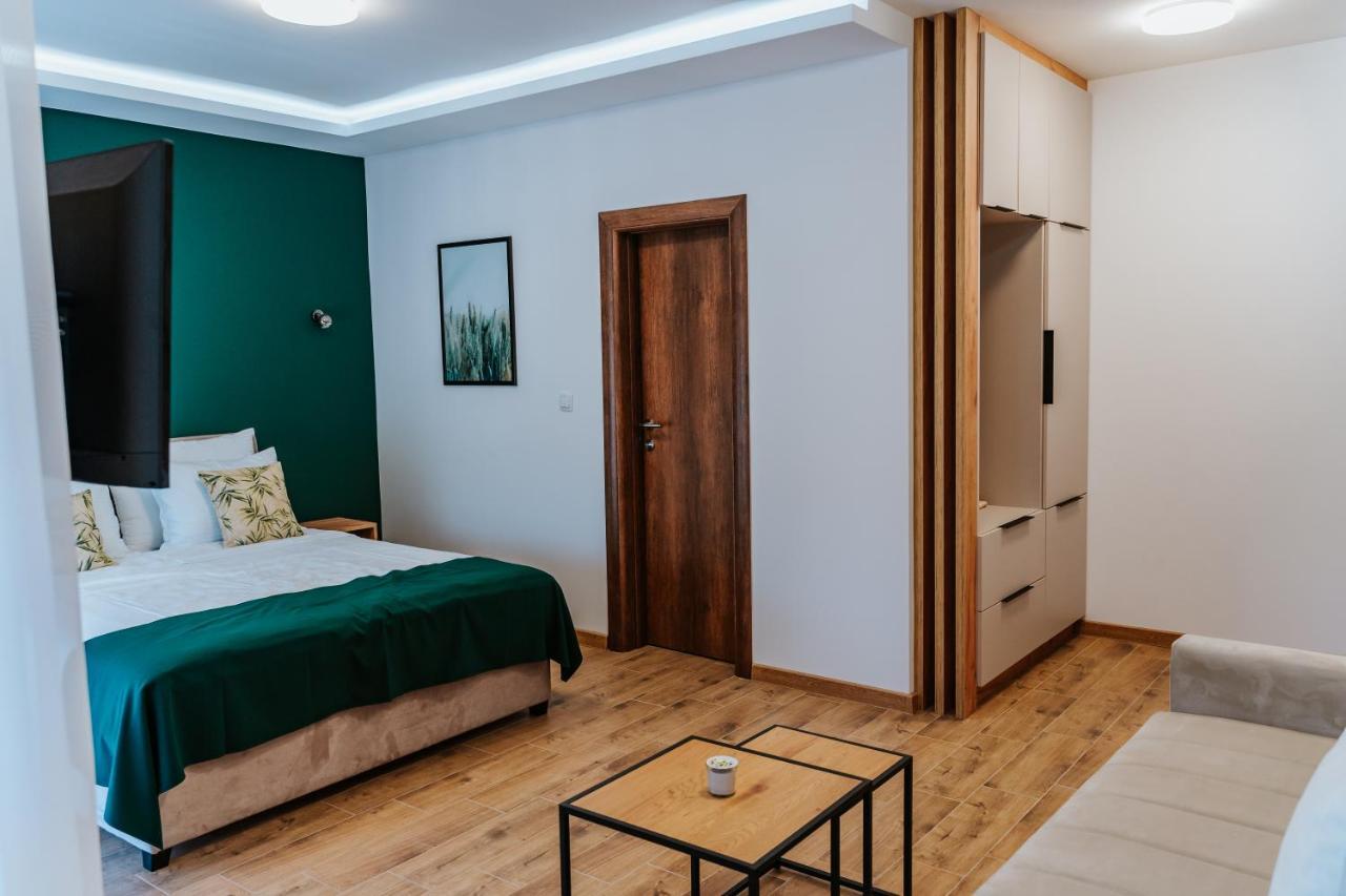 Vila K2 Vrdnik Luaran gambar