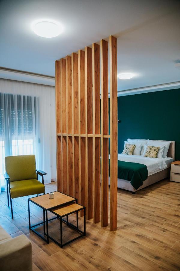 Vila K2 Vrdnik Luaran gambar