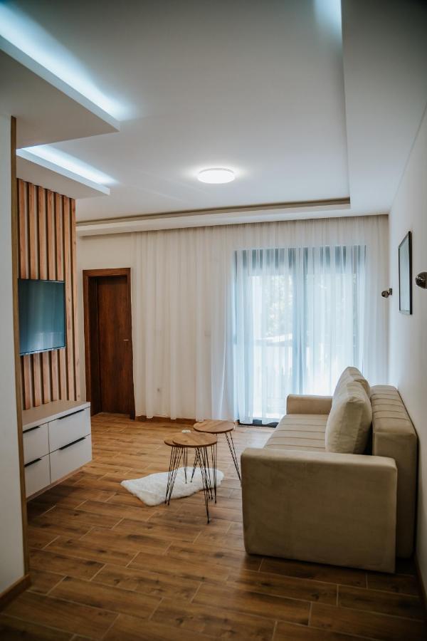 Vila K2 Vrdnik Luaran gambar